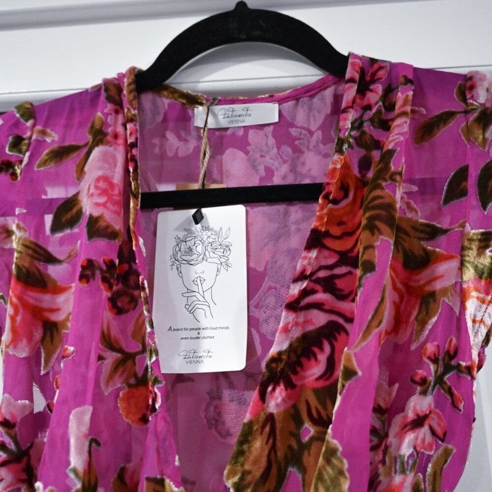 Introvertie Vienna Alice Mini Lady Rose Wrap Dress in Size Medium NWT - Picture 5 of 11